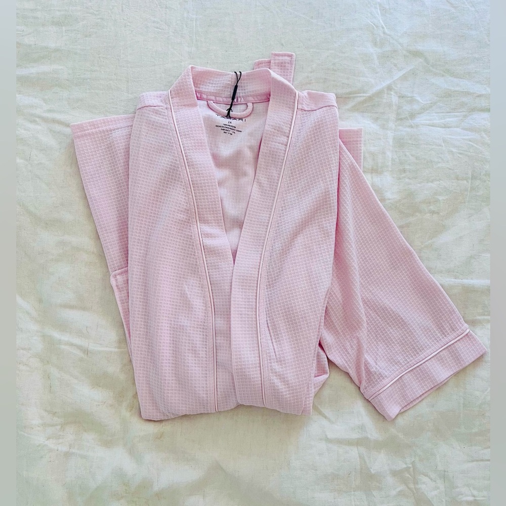 NWT Pink Waffle Knit Robe